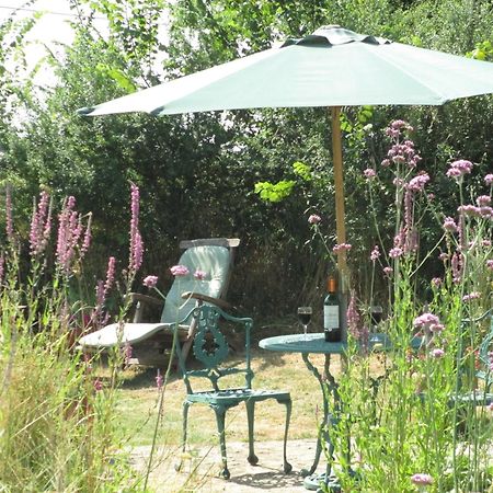 Chez Tartaud Villa Lathus St Remy Екстериор снимка