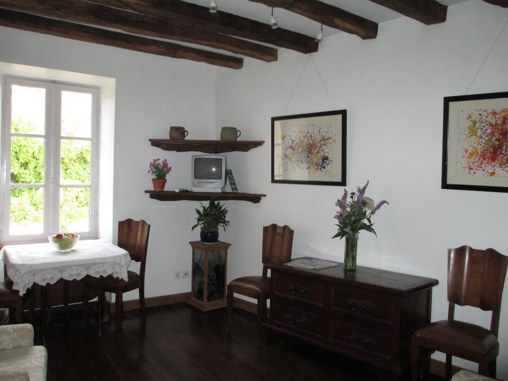 Chez Tartaud Villa Lathus St Remy Стая снимка