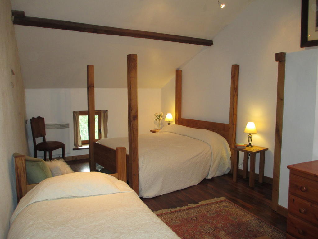 Chez Tartaud Villa Lathus St Remy Стая снимка